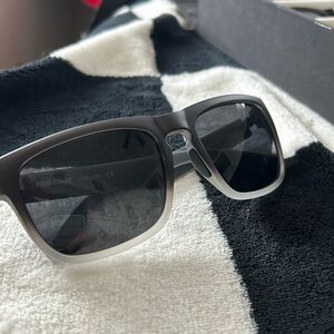 Fatheadz Black/grey/white faded sunglasses